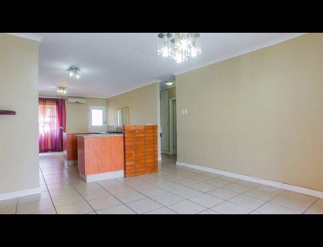1 BEDROOM APARTMENT FOR SALE IN UMHLANGA RIDGE